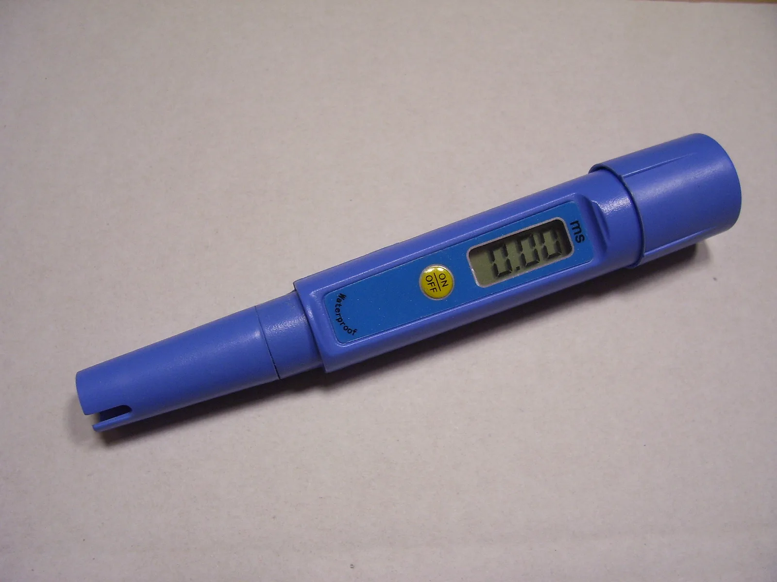 Blue handheld TDS and conductivity pen meter with a digital display